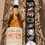 Pack Bombones y Vino Pinot Rosé de Corte Garzón